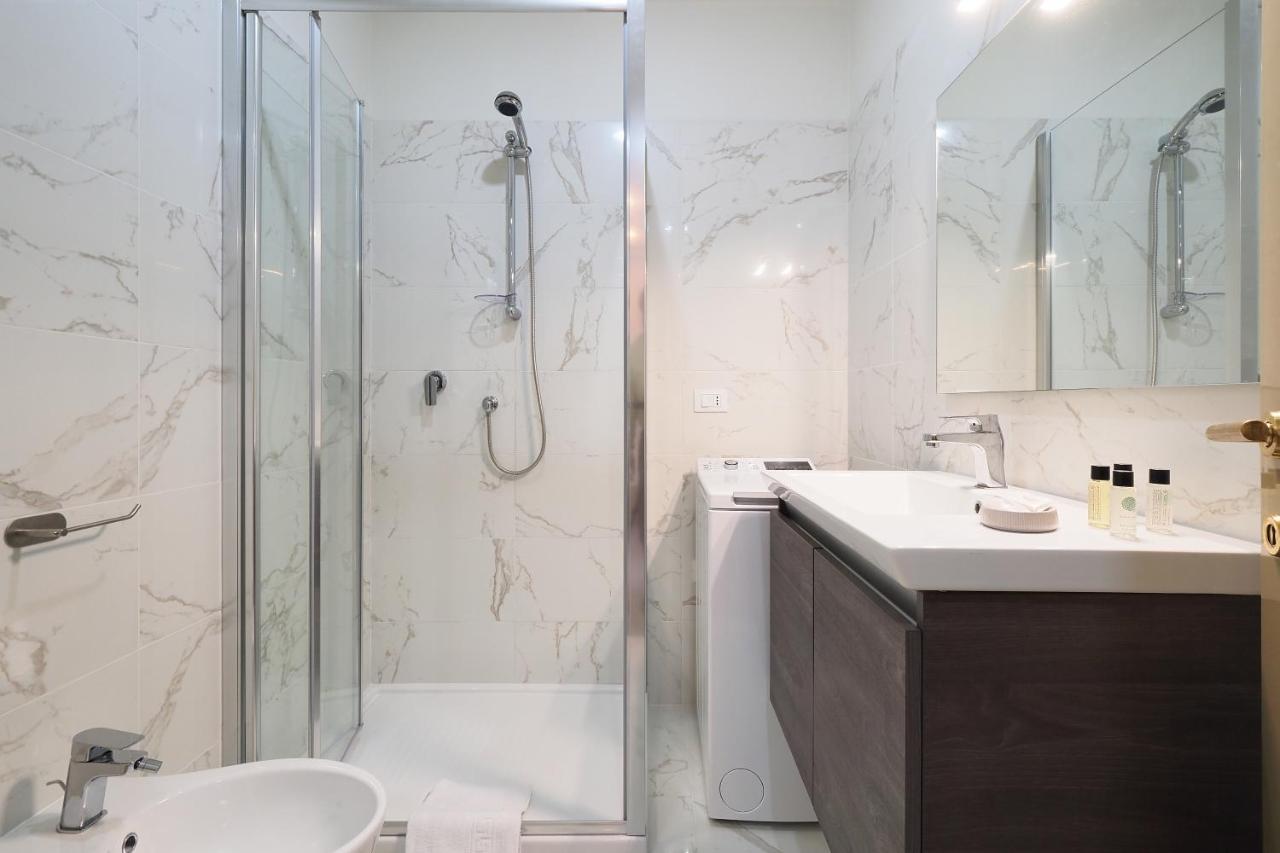 Duomo Luxury Apartment - One Bed มิลาน ภายนอก รูปภาพ
