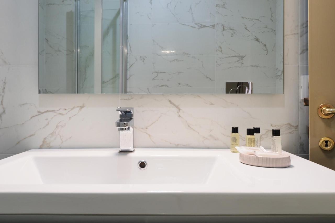 Duomo Luxury Apartment - One Bed มิลาน ภายนอก รูปภาพ