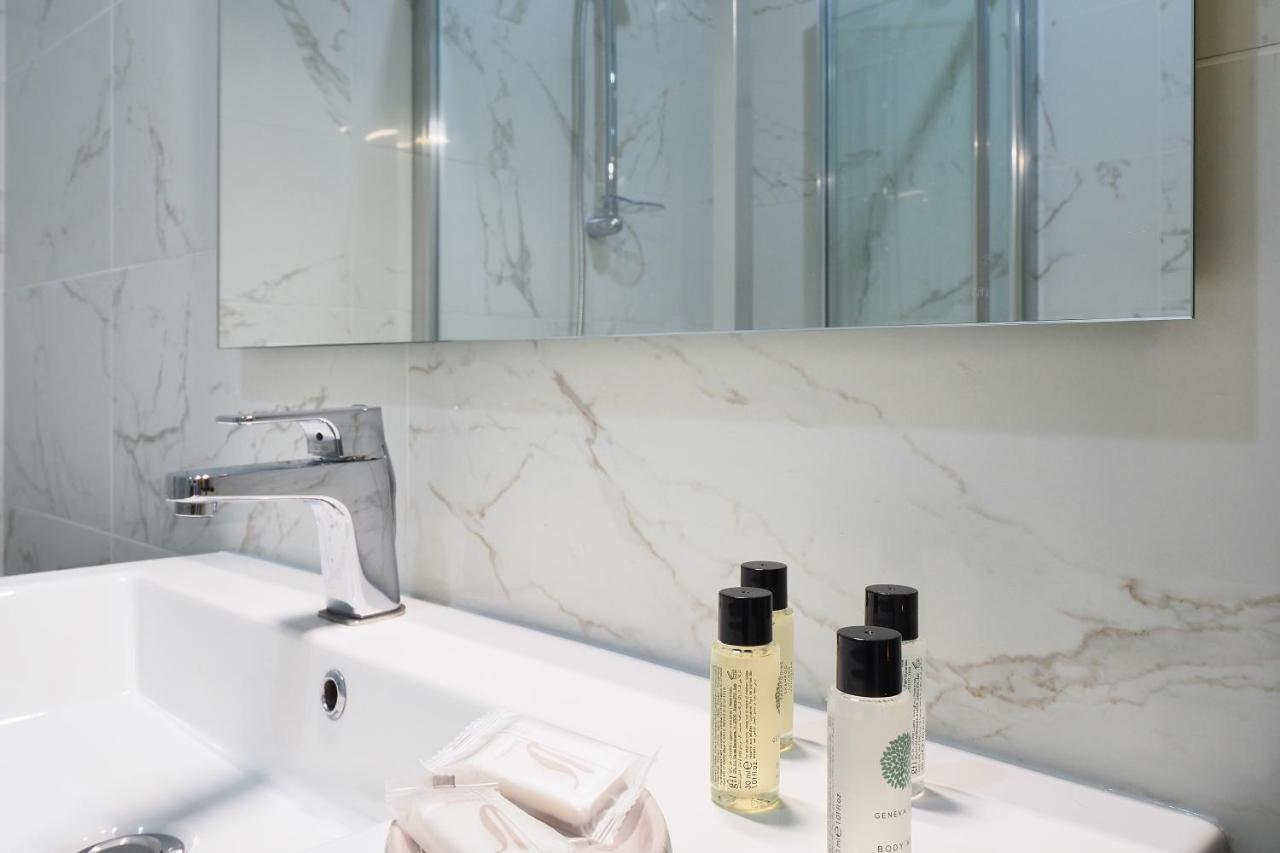 Duomo Luxury Apartment - One Bed มิลาน ภายนอก รูปภาพ